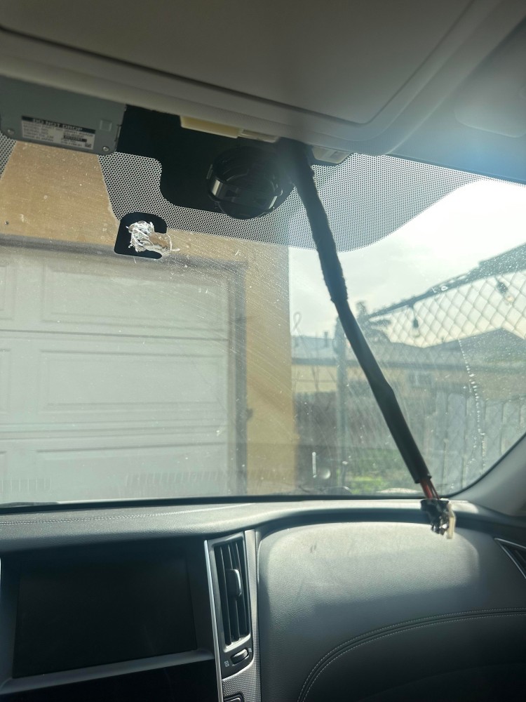 is it legal to drive without a rearview mirror